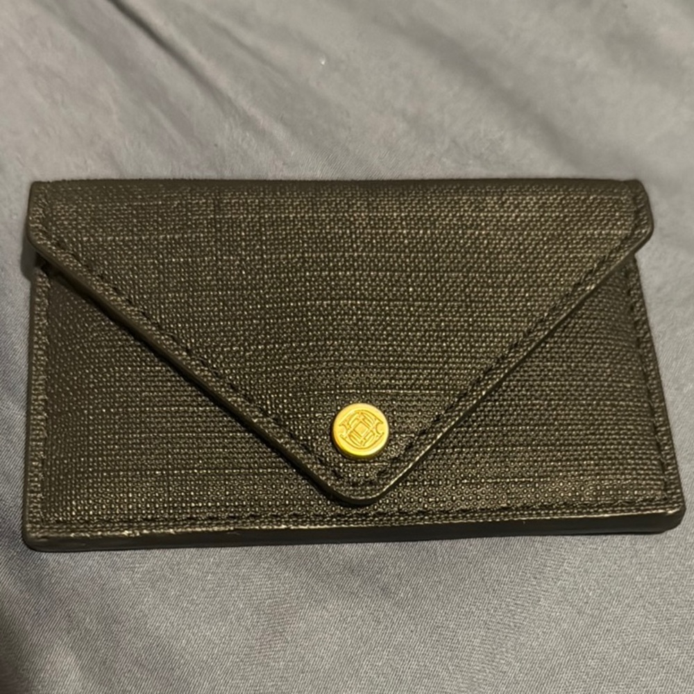 Dagne Dover wallet